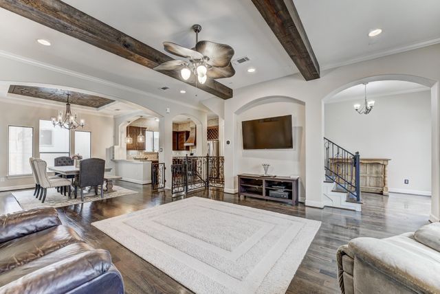 2308 Couch Street, Houston, TX 77008