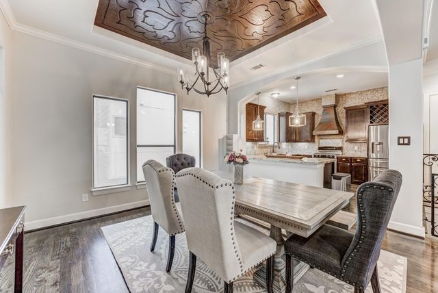 2308 Couch Street, Houston, TX 77008