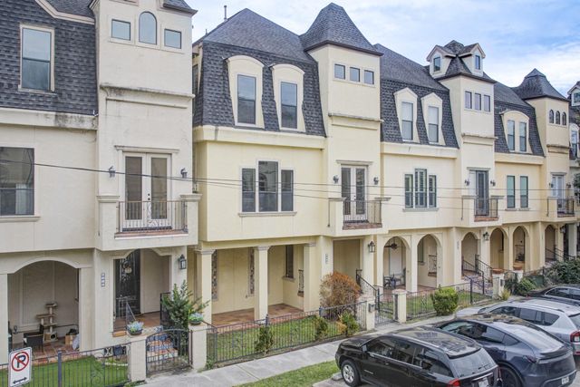 2308 Couch Street, Houston, TX 77008