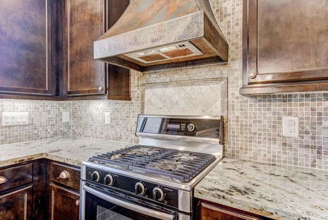 2308 Couch Street, Houston, TX 77008