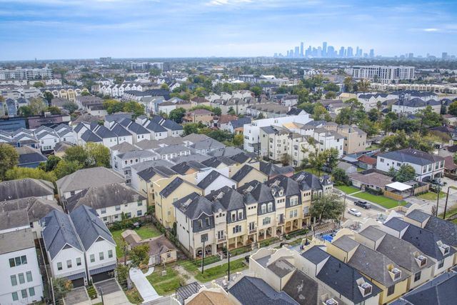 2308 Couch Street, Houston, TX 77008