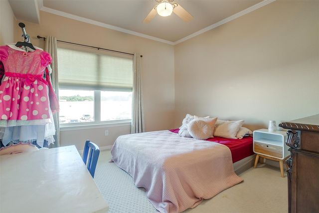 4224 Oak Park Court, Fort Worth, TX 76109