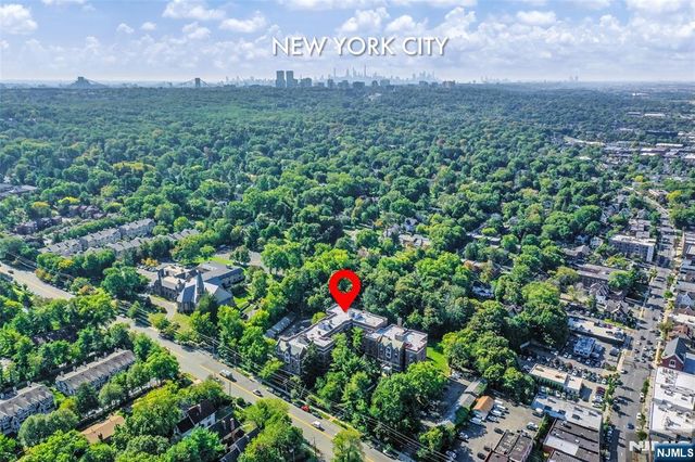 100 Palisade Avenue B31, Englewood, NJ 07631