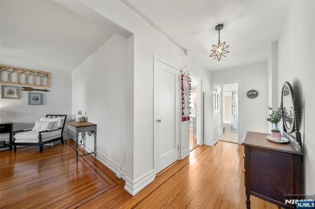 100 Palisade Avenue B31, Englewood, NJ 07631