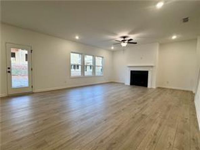 5537 Coalie Trace, Flowery Branch, GA 30542