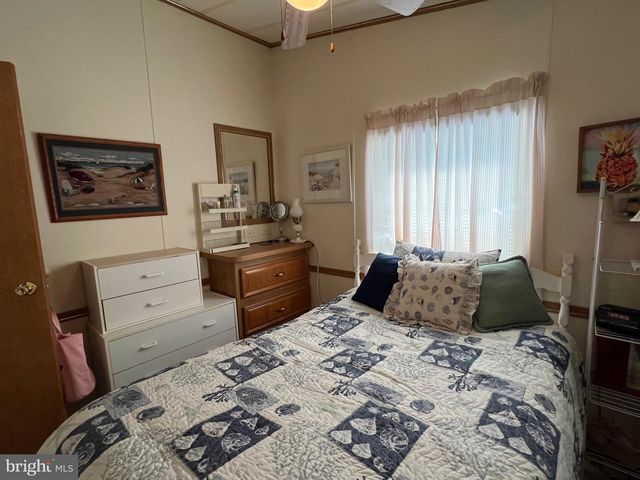 8581 N LONGBOAT WAY, Berlin, MD 21811