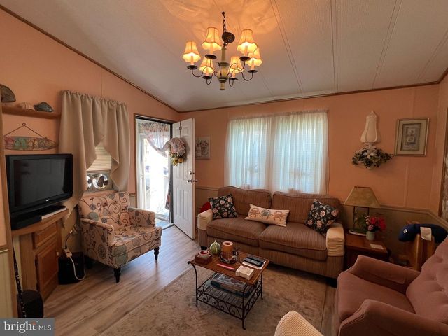 8581 N LONGBOAT WAY, Berlin, MD 21811