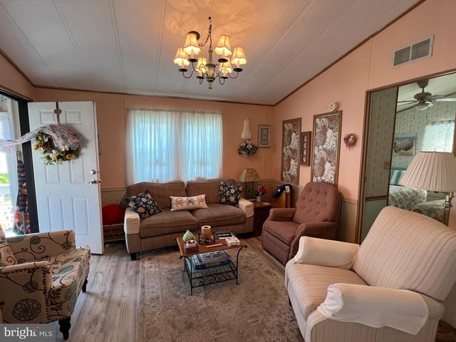 8581 N LONGBOAT WAY, Berlin, MD 21811