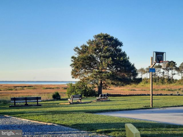 8581 N LONGBOAT WAY, Berlin, MD 21811