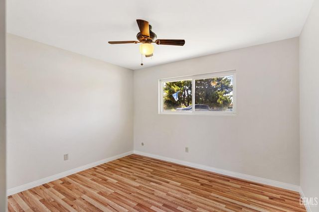 5301 Blake Court, Bakersfield, CA 93309