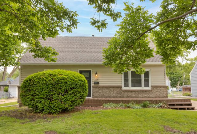 2518 62nd Street, Des Moines, IA 50322