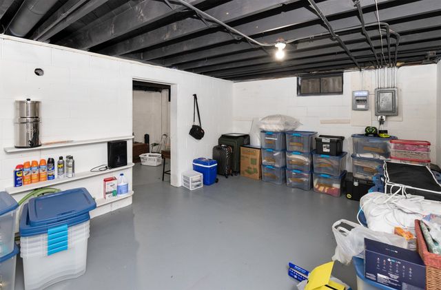 2518 62nd Street, Des Moines, IA 50322