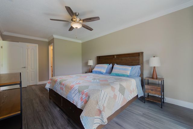 12858 Spinnaker Lane, Wellington, FL 33414