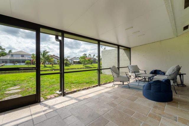 12858 Spinnaker Lane, Wellington, FL 33414