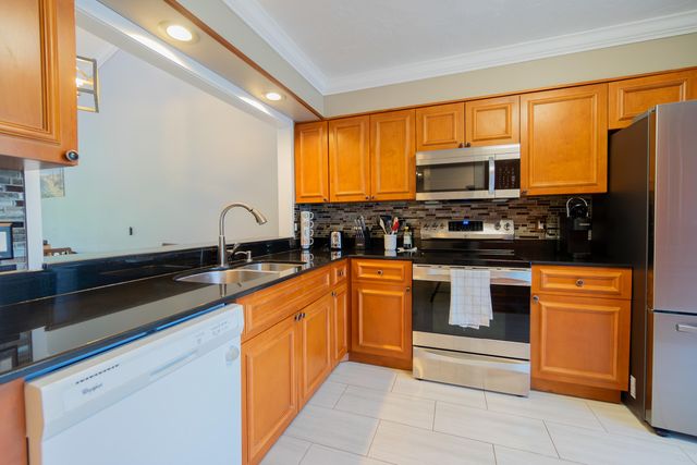 12858 Spinnaker Lane, Wellington, FL 33414