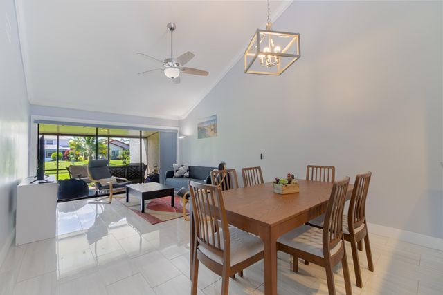 12858 Spinnaker Lane, Wellington, FL 33414