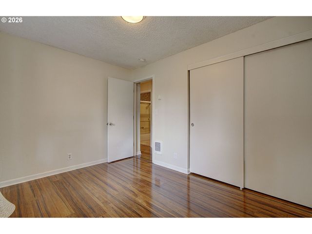 6818 WICHITA Dr, Vancouver, WA 98664