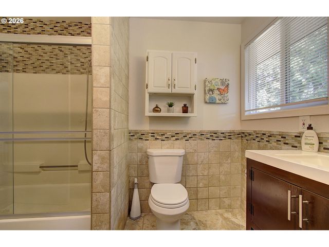 6818 WICHITA Dr, Vancouver, WA 98664