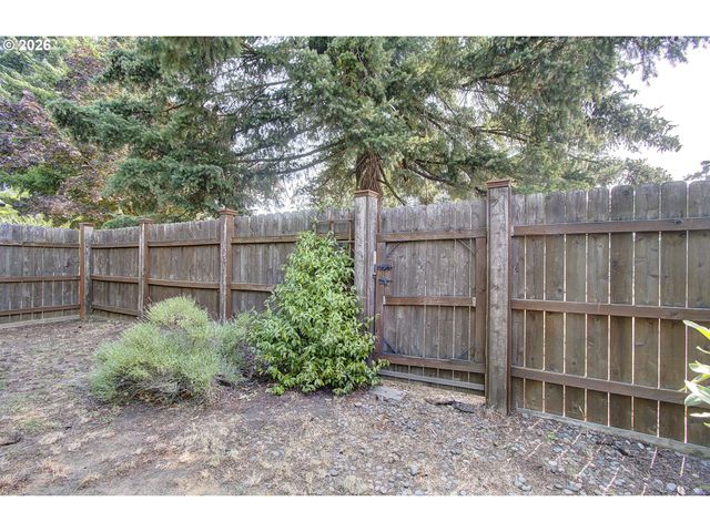 6818 WICHITA Dr, Vancouver, WA 98664