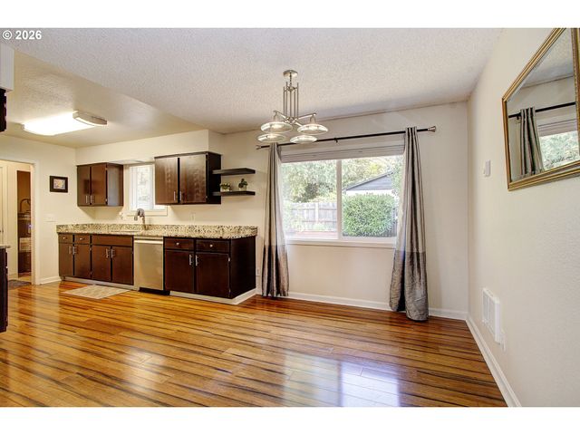 6818 WICHITA Dr, Vancouver, WA 98664