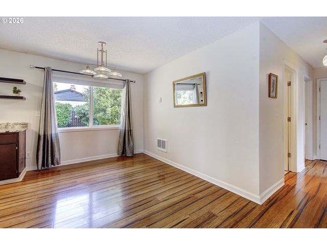6818 WICHITA Dr, Vancouver, WA 98664