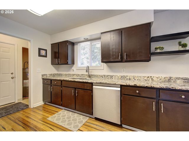 6818 WICHITA Dr, Vancouver, WA 98664