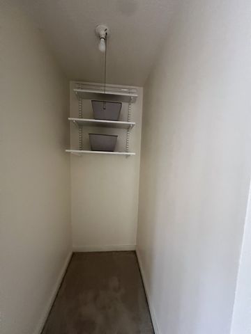 6700 S South Shore Drive 2G, Chicago, IL 60649