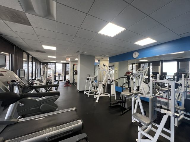 6700 S South Shore Drive 2G, Chicago, IL 60649