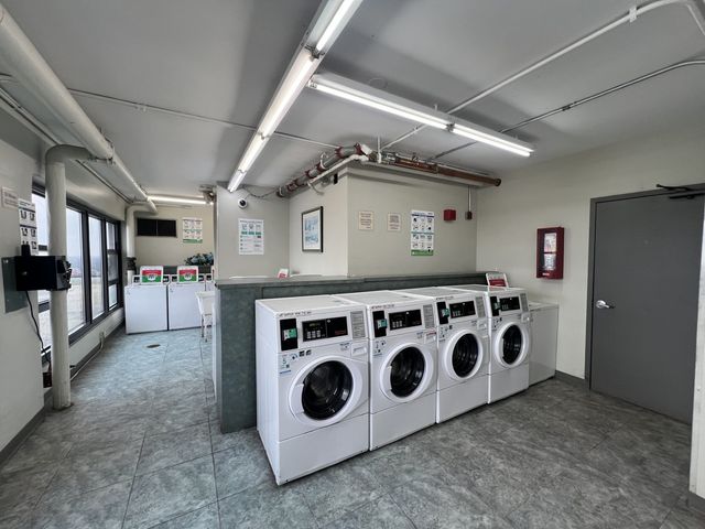 6700 S South Shore Drive 2G, Chicago, IL 60649