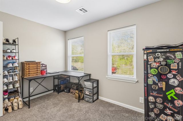 3 N Lakeview Street, Kiefer, OK 74041