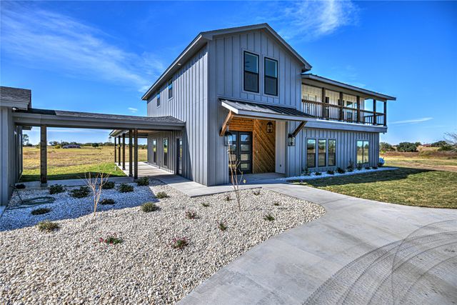 8186 S Lone Star Parkway, Moody, TX 76557