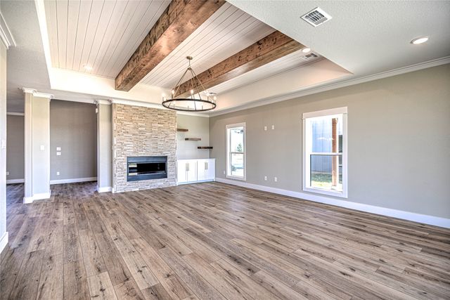8186 S Lone Star Parkway, Moody, TX 76557