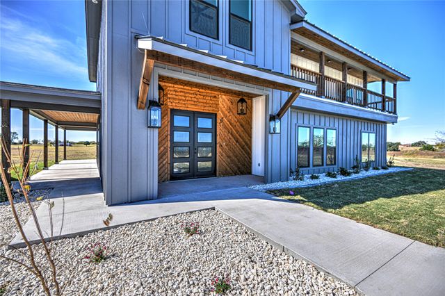 8186 S Lone Star Parkway, Moody, TX 76557