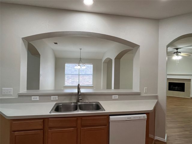 4413 Grassy Glen Drive, Fort Worth, TX 76244