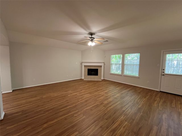 4413 Grassy Glen Drive, Fort Worth, TX 76244