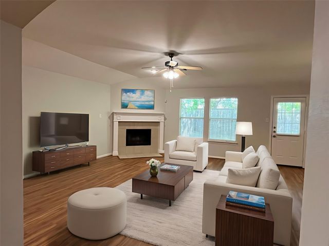 4413 Grassy Glen Drive, Fort Worth, TX 76244