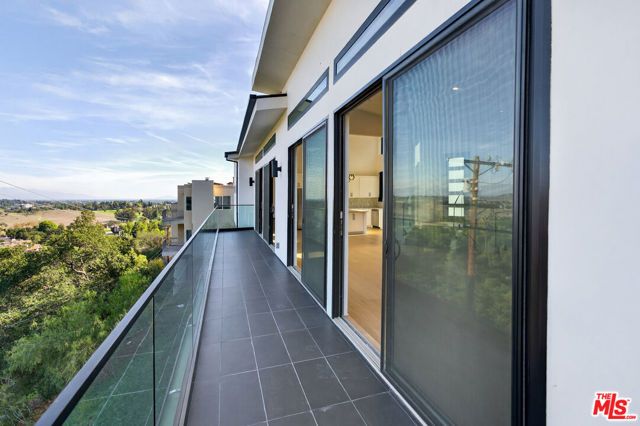 8366 Hillcroft Drive, West Hills (los Angeles), CA 91304