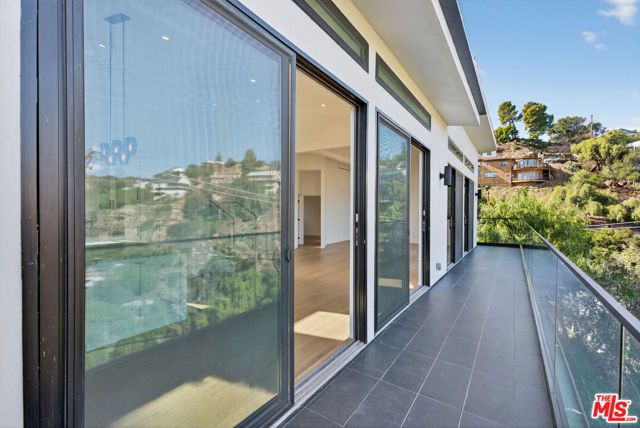 8366 Hillcroft Drive, West Hills (los Angeles), CA 91304