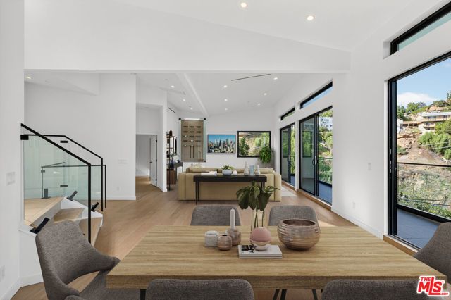 8366 Hillcroft Drive, West Hills (los Angeles), CA 91304
