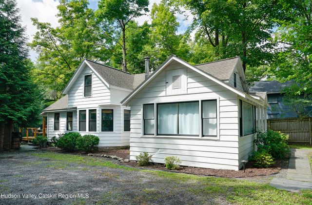145 Tinker Street, Woodstock, NY 12498