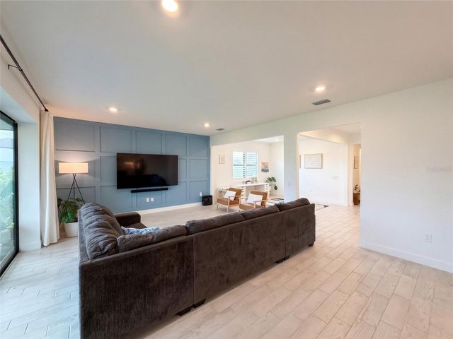 16419 PEBBLE RIDGE DRIVE, Bradenton, FL 34211