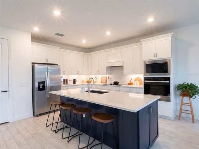 16419 PEBBLE RIDGE DRIVE, Bradenton, FL 34211