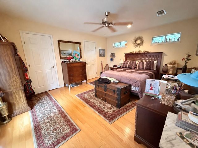 1600 Carriage Run W, Conroe, TX 77384