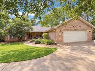 1600 Carriage Run W, Conroe, TX 77384