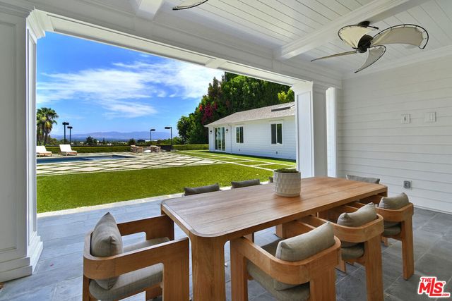 4760 Amigo Avenue, Los Angeles, CA 91356