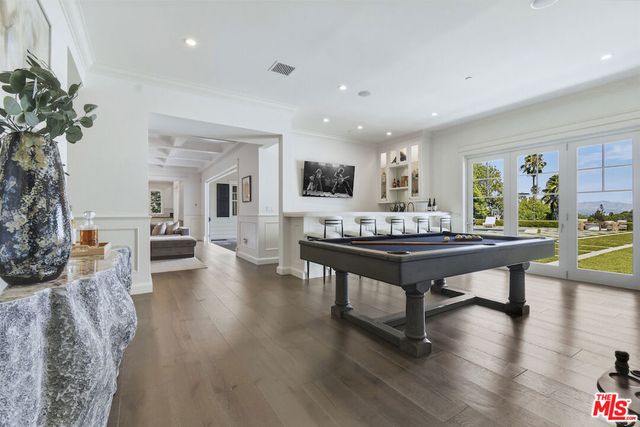 4760 Amigo Avenue, Los Angeles, CA 91356
