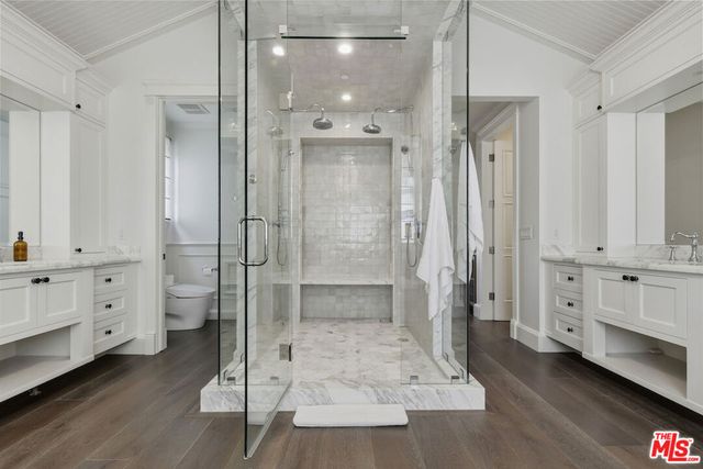 4760 Amigo Avenue, Los Angeles, CA 91356