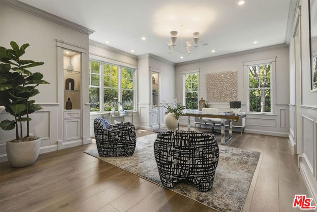 4760 Amigo Avenue, Los Angeles, CA 91356