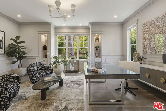 4760 Amigo Avenue, Los Angeles, CA 91356