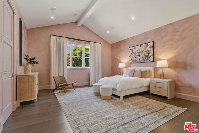 4760 Amigo Avenue, Los Angeles, CA 91356